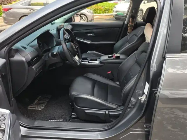 Nissan Sylphy — Фото автомобиля 9