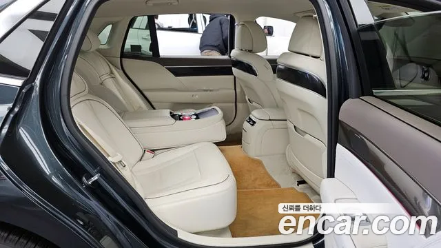 Genesis G90 Бензин 3.5 турбо AWD — Фото автомобиля 12
