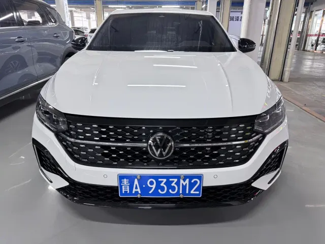Volkswagen Lavida — Фото автомобиля 2