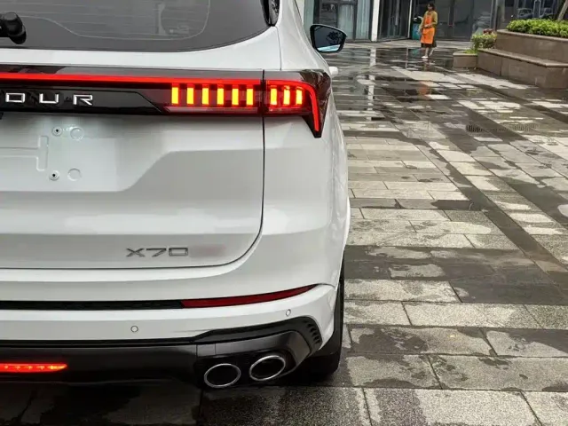 Jetour X70 Plus — Фото автомобиля 7
