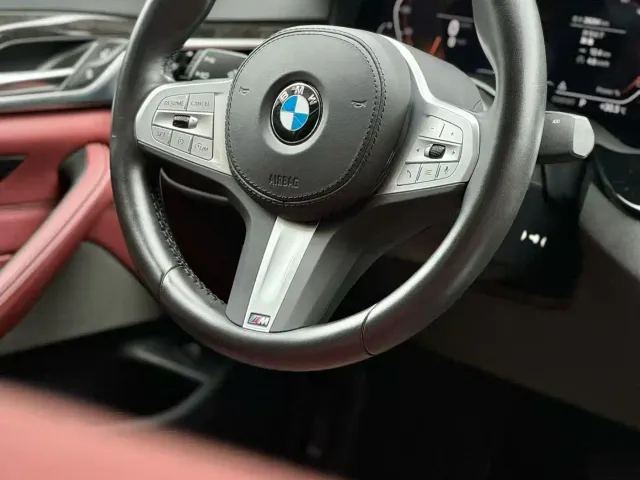BMW 5 Series — Фото автомобиля 5