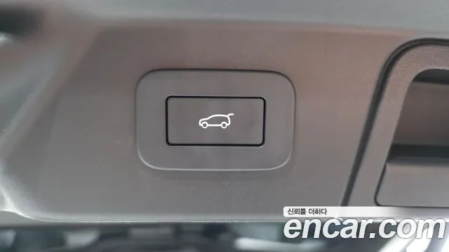 Land Rover Range Rover Velar Range Rover Velar 2.0 P250 Dynamic SE — Фото автомобиля 26