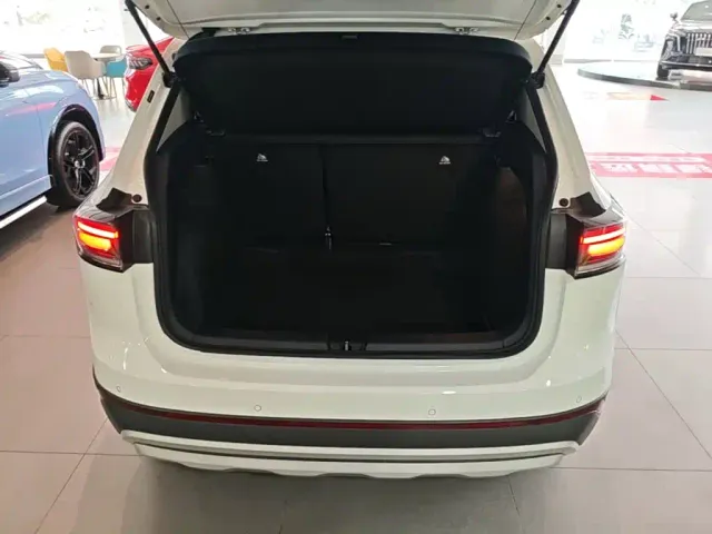 Volkswagen Tharu — Фото автомобиля 18