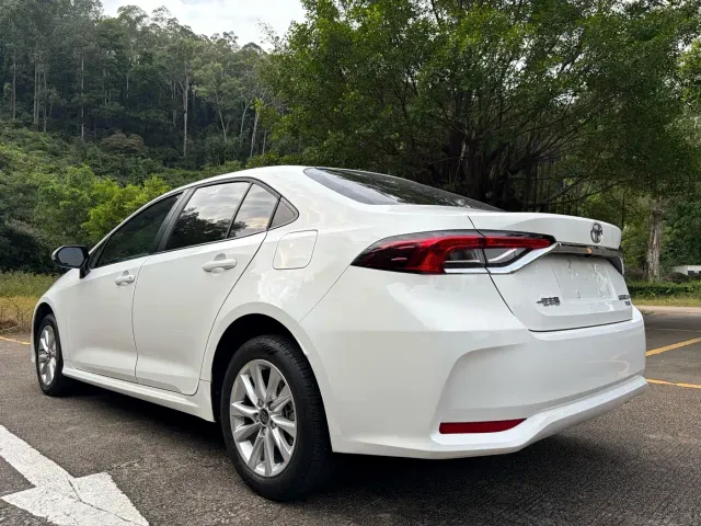 Toyota Corolla — Фото автомобиля 7