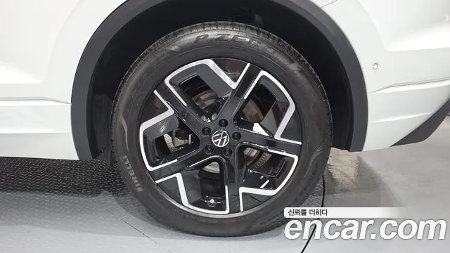 Volkswagen Touareg Touareg 3 поколение 3.0 TDI Prestige — Фото автомобиля 20