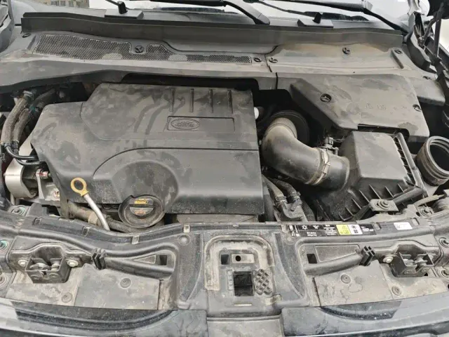 Land Rover Discovery Sport — Фото автомобиля 16