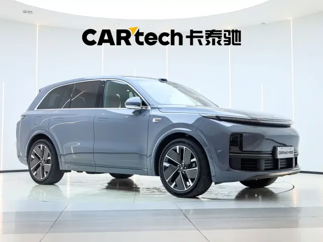 Li Auto L8 — Фото автомобиля 2
