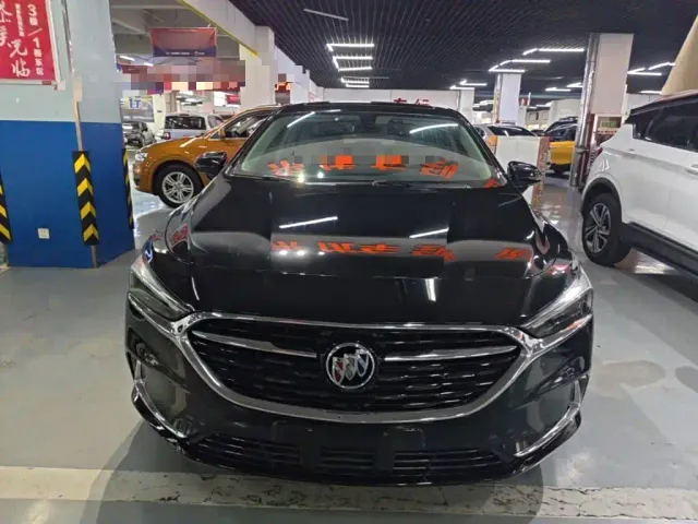 Buick LaCrosse — Фото автомобиля 2