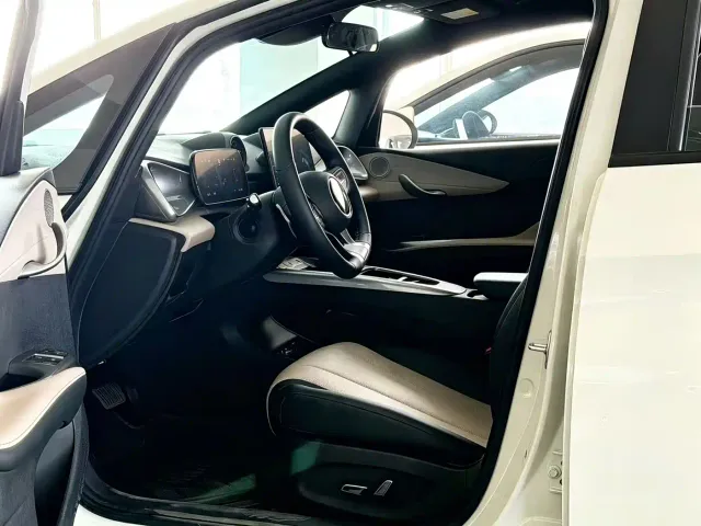 BYD Dolphin — Фото автомобиля 12