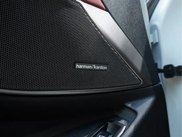 BMW 3 Series — Фото автомобиля 12