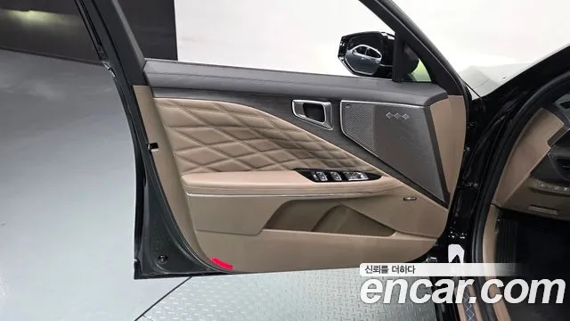 Kia K8 Hybrid — Фото автомобиля 13