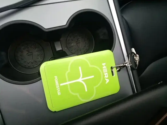 Tesla Model Y — Фото автомобиля 8