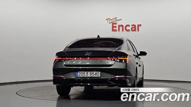 Hyundai Avante CN7 — Фото автомобиля 3