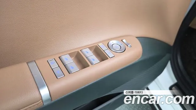 Hyundai Grandeur GN7 — Фото автомобиля 28