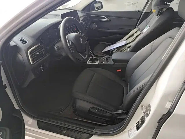 BMW 1 Series — Фото автомобиля 14