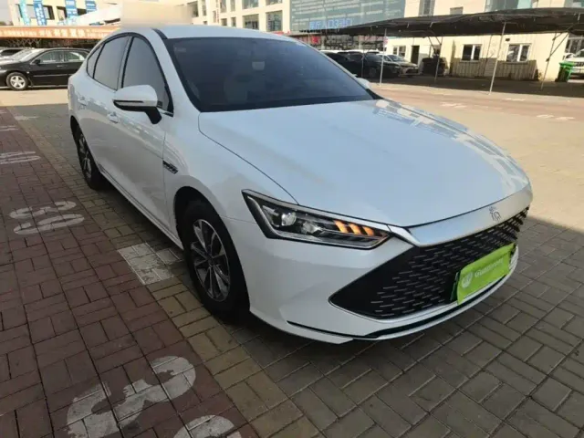 BYD Qin PLUS — Фото автомобиля 3