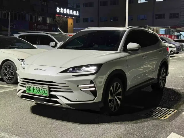 Фотография автомобиля — BYD Song PLUS