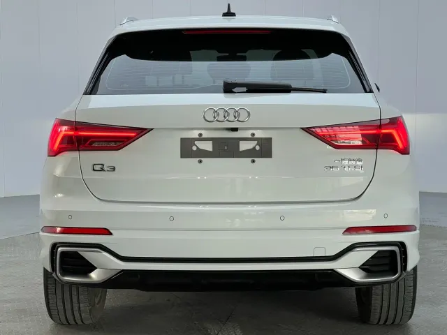 Audi Q3 — Фото автомобиля 14