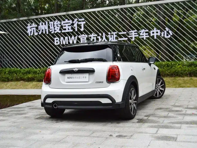 MINI Hatch — Фото автомобиля 5