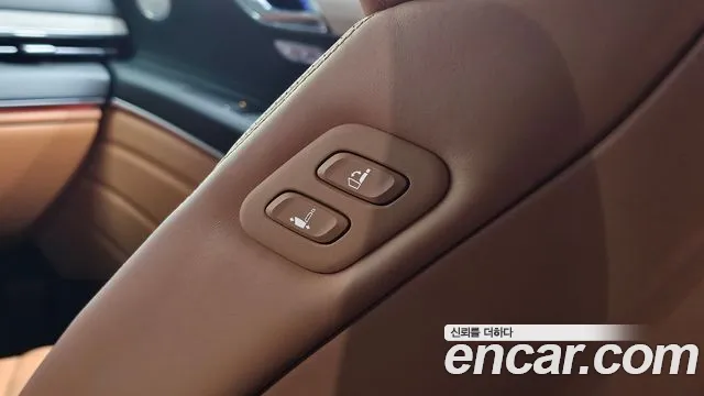 Genesis GV80 — Фото автомобиля 29