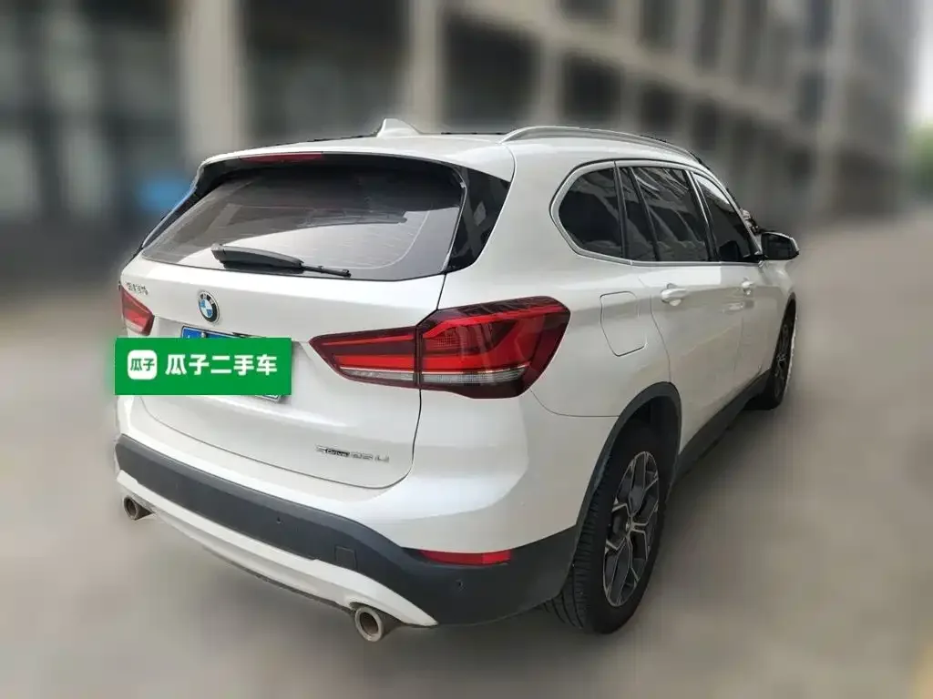 BMW BMW X1 2022 sDrive25Li Leading — Фото автомобиля 4