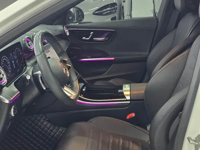 Mercedes-Benz C-Class — Фото автомобиля 4