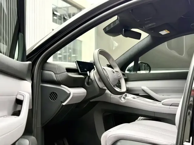Nio EC6 — Фото автомобиля 4