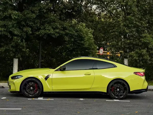 BMW M4 — Фото автомобиля 3