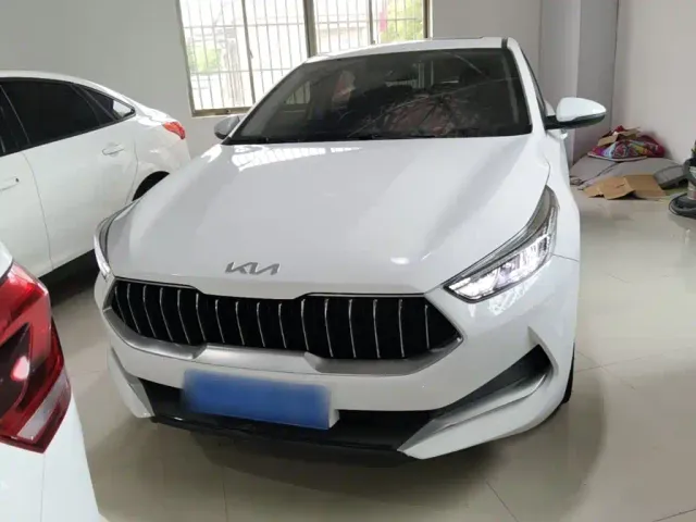 Kia K3 — Фото автомобиля 2