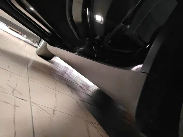 Tesla Model Y — Фото автомобиля 21