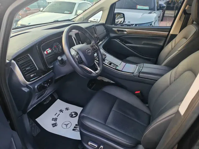 GAC Trumpchi M8 — Фото автомобиля 3