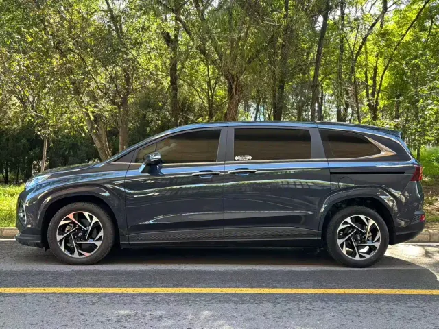 Hyundai Custo — Фото автомобиля 3