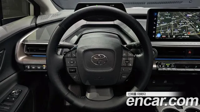 Toyota Prius — Фото автомобиля 10