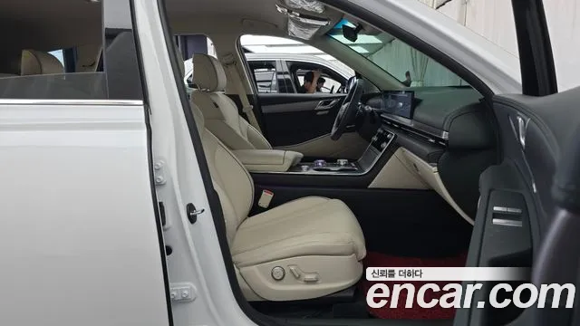 Genesis GV80 — Фото автомобиля 16