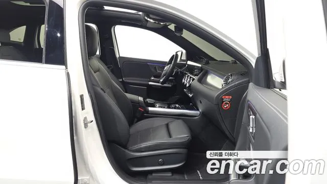 Mercedes-Benz EQA — Фото автомобиля 10