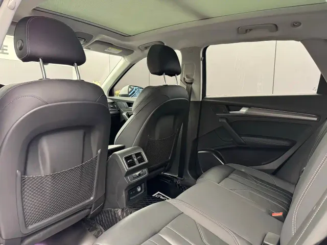 Audi Q5L — Фото автомобиля 6