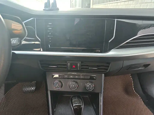 Volkswagen Passat — Фото автомобиля 12