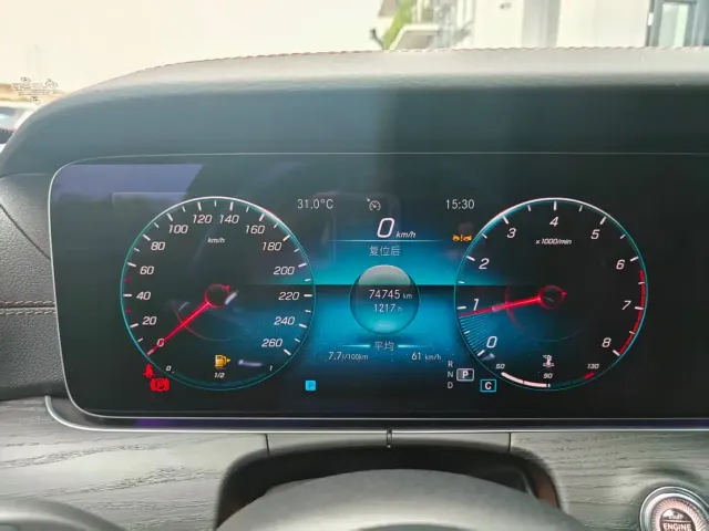 Mercedes-Benz Mercedes-Benz E-Class 2023 E 300 L Sport Luxury — Фото автомобиля 16