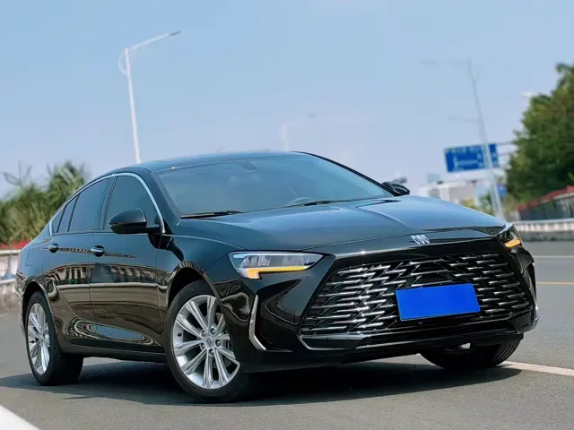 Buick Regal — Фото автомобиля 3