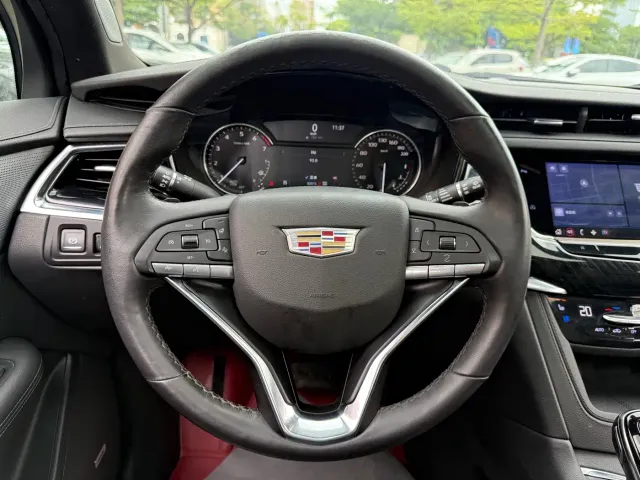 Cadillac XT6 — Фото автомобиля 18