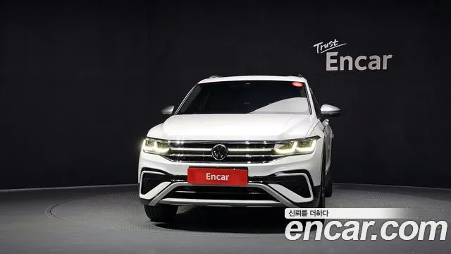Volkswagen Tiguan — Фото автомобиля 3