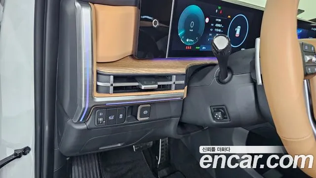Hyundai Santafe Santa Fe (MX5) — Фото автомобиля 6