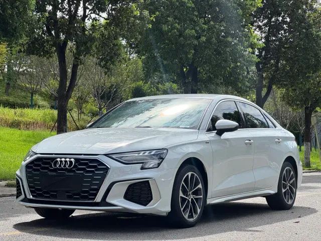Фотография автомобиля — Audi A3