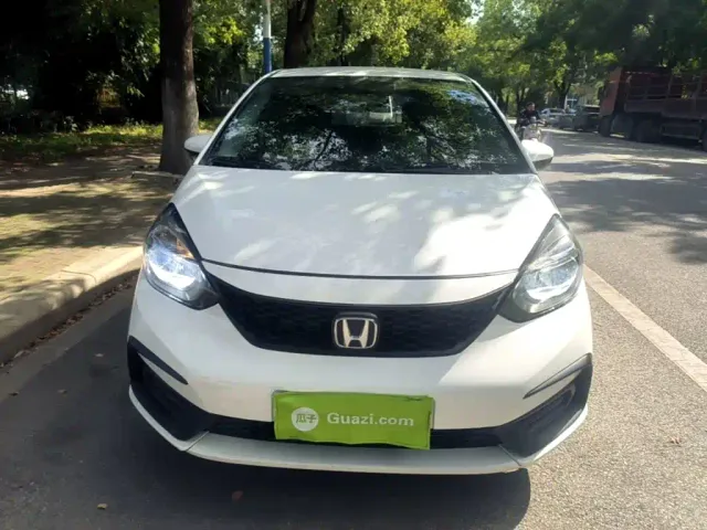 Honda Fit — Фото автомобиля 2