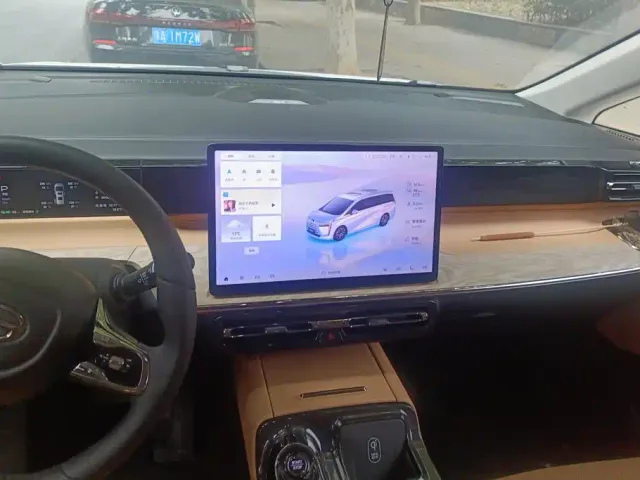 GAC Trumpchi E8 — Фото автомобиля 13