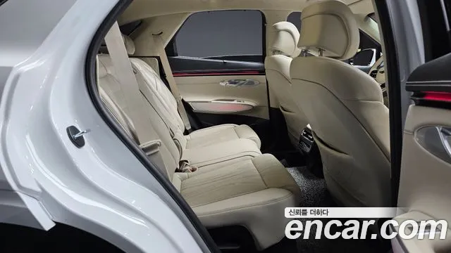 Genesis GV70 — Фото автомобиля 11