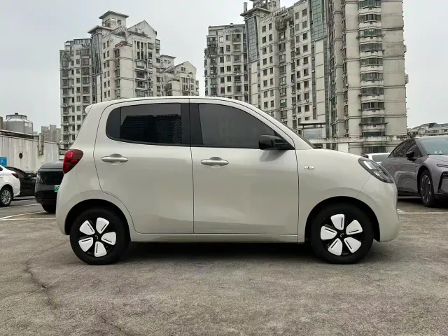 Wuling Hongguang Mini EV — Фото автомобиля 12