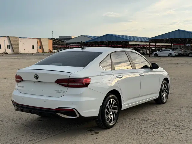 Volkswagen Lavida — Фото автомобиля 6