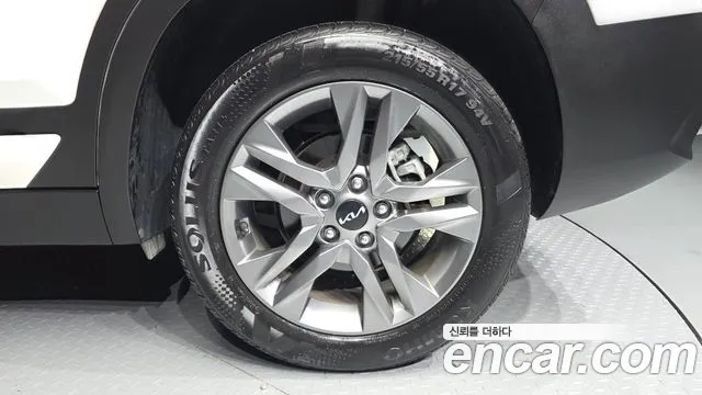 Kia Seltos — Фото автомобиля 6