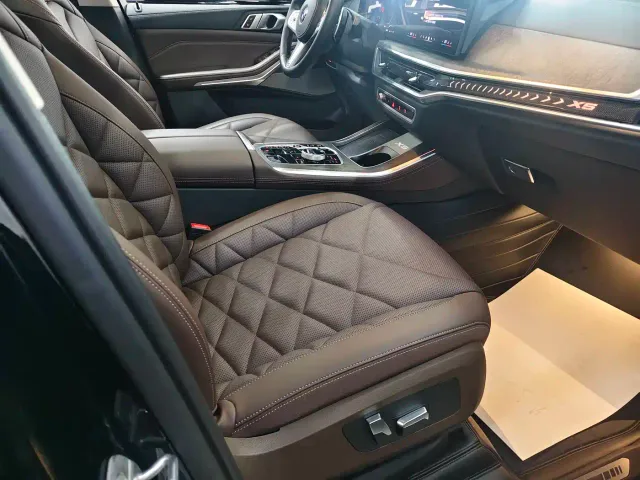 BMW X5 — Фото автомобиля 11